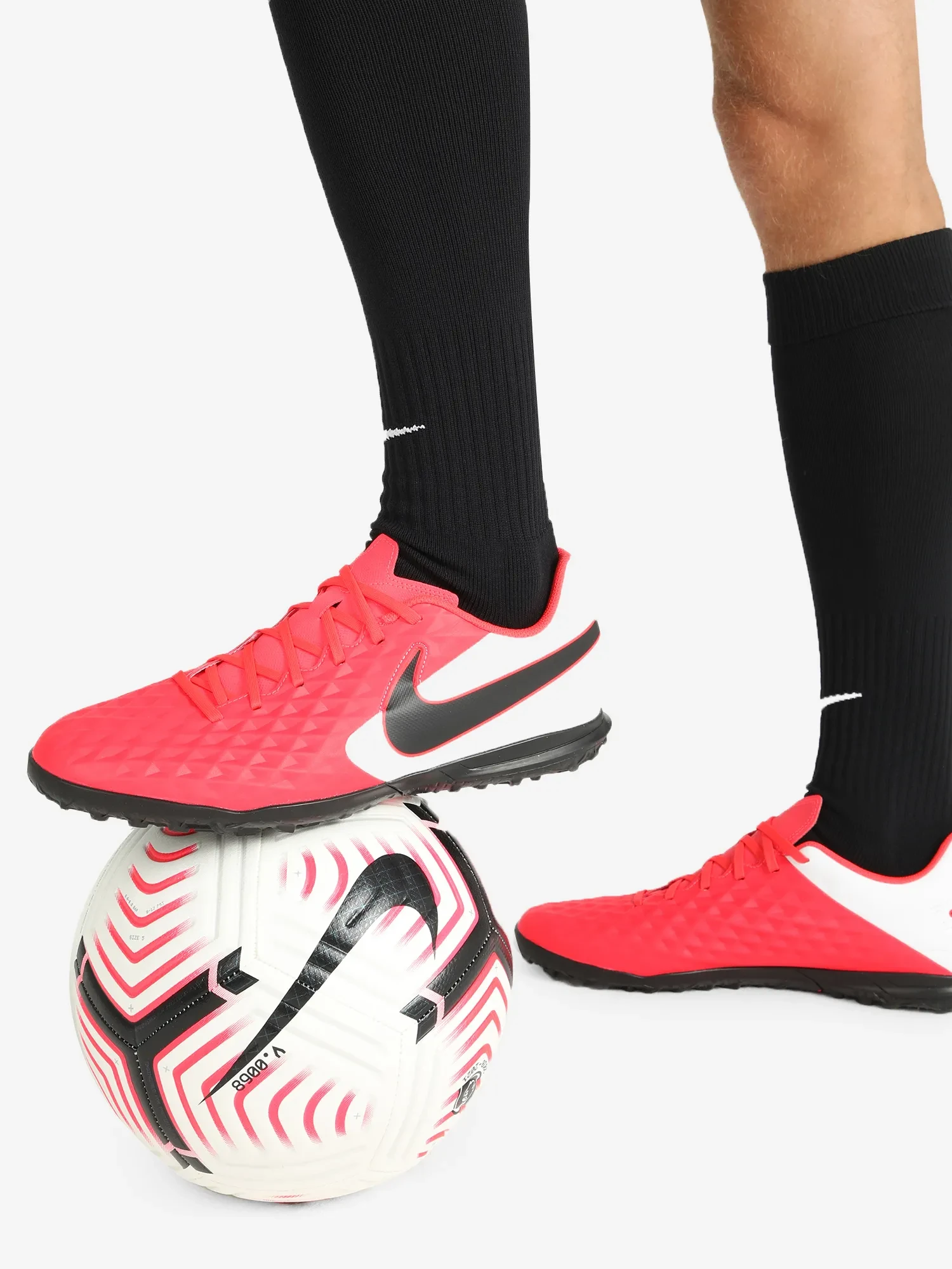 Бутсы мужские Nike Legend 8 Club TF