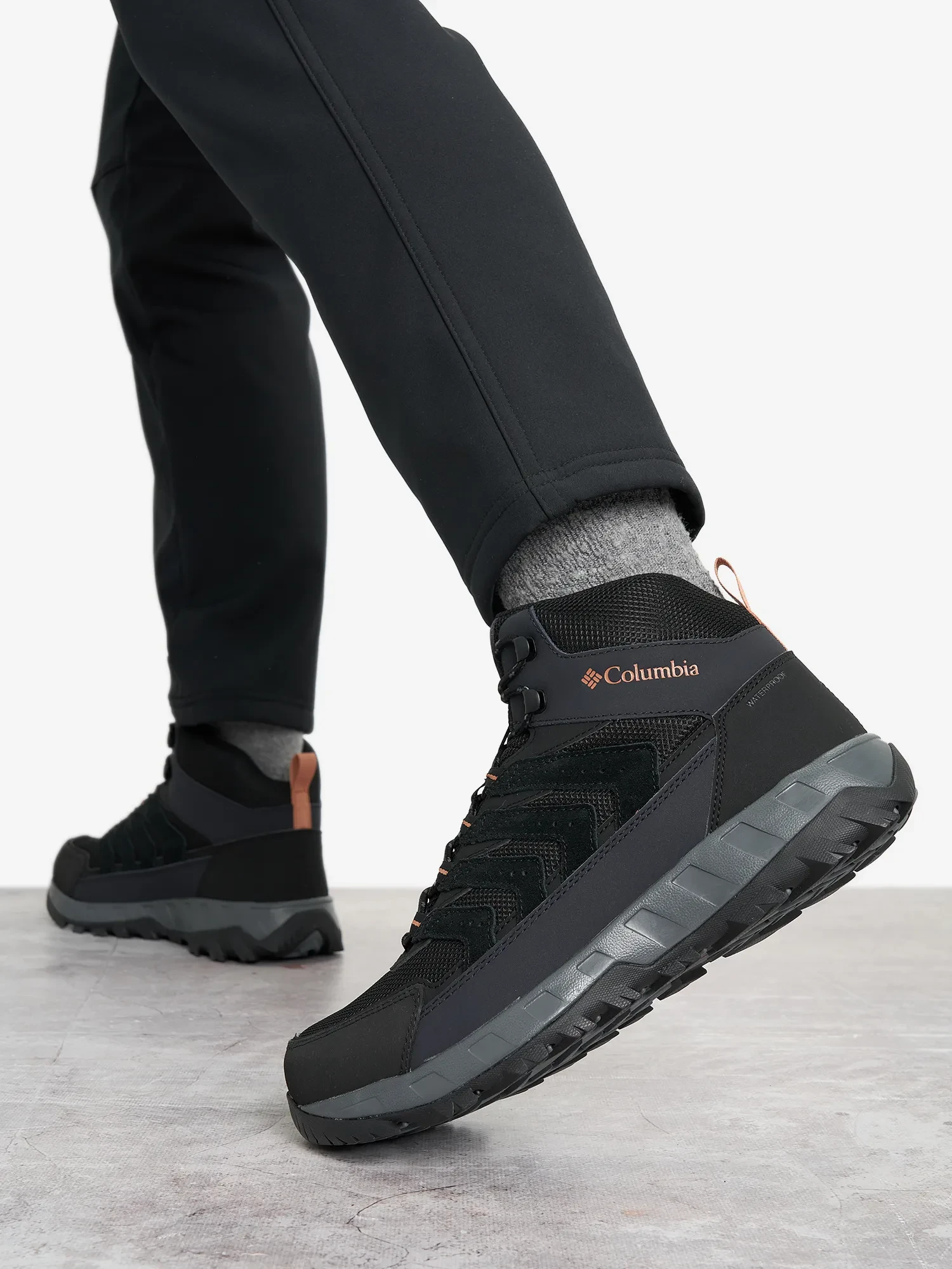 Ботинки мужские Columbia Strata Trail Mid Wp