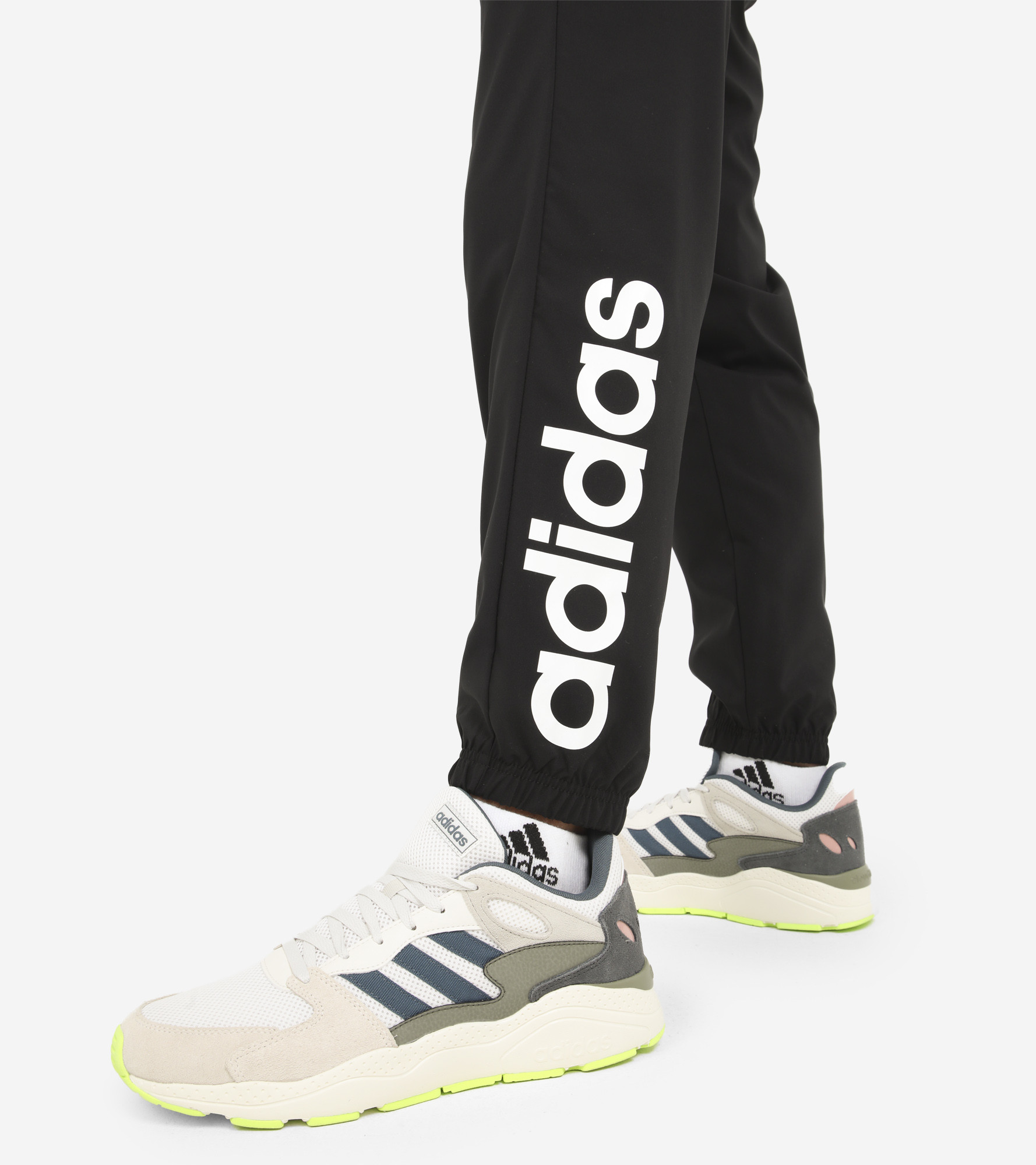 Брюки мужские adidas Essentials Linear Tapered Stanford