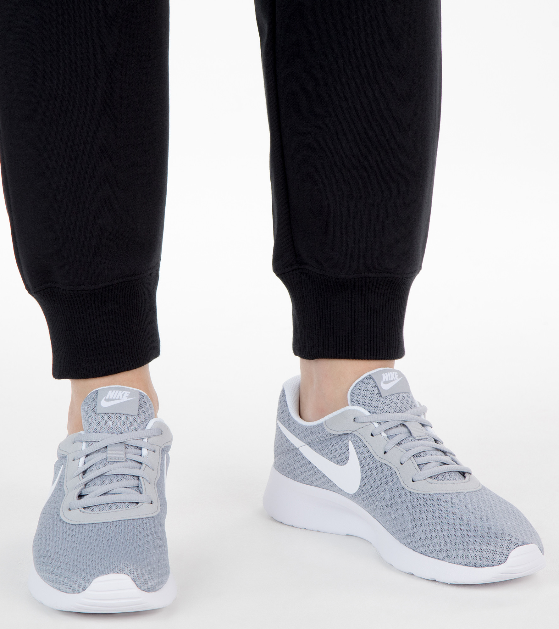 Кросівки жіночі Nike Tanjun
