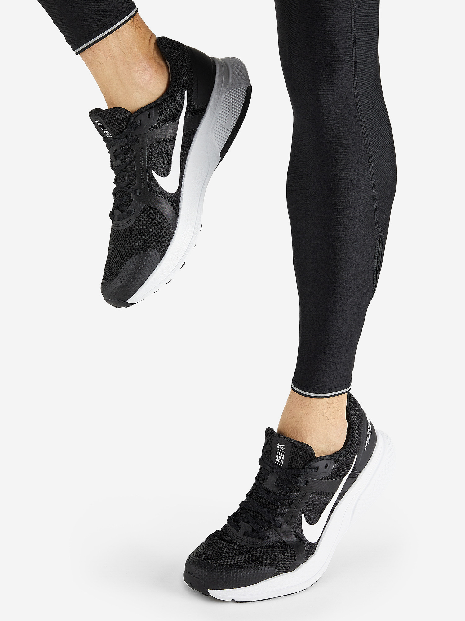 Кросівки чоловічі Nike Run Swift 2