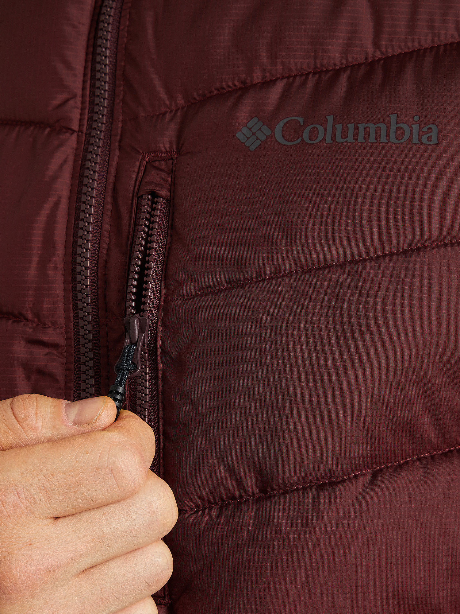 Куртка утеплена чоловіча Columbia Labyrinth Loop Hooded Jacket