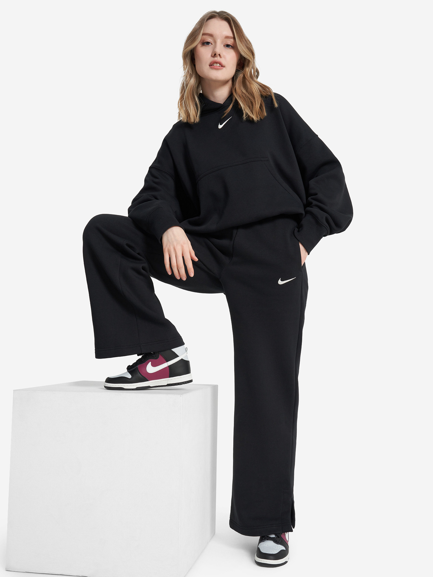 Штани жіночі Nike Sportswear Phoenix