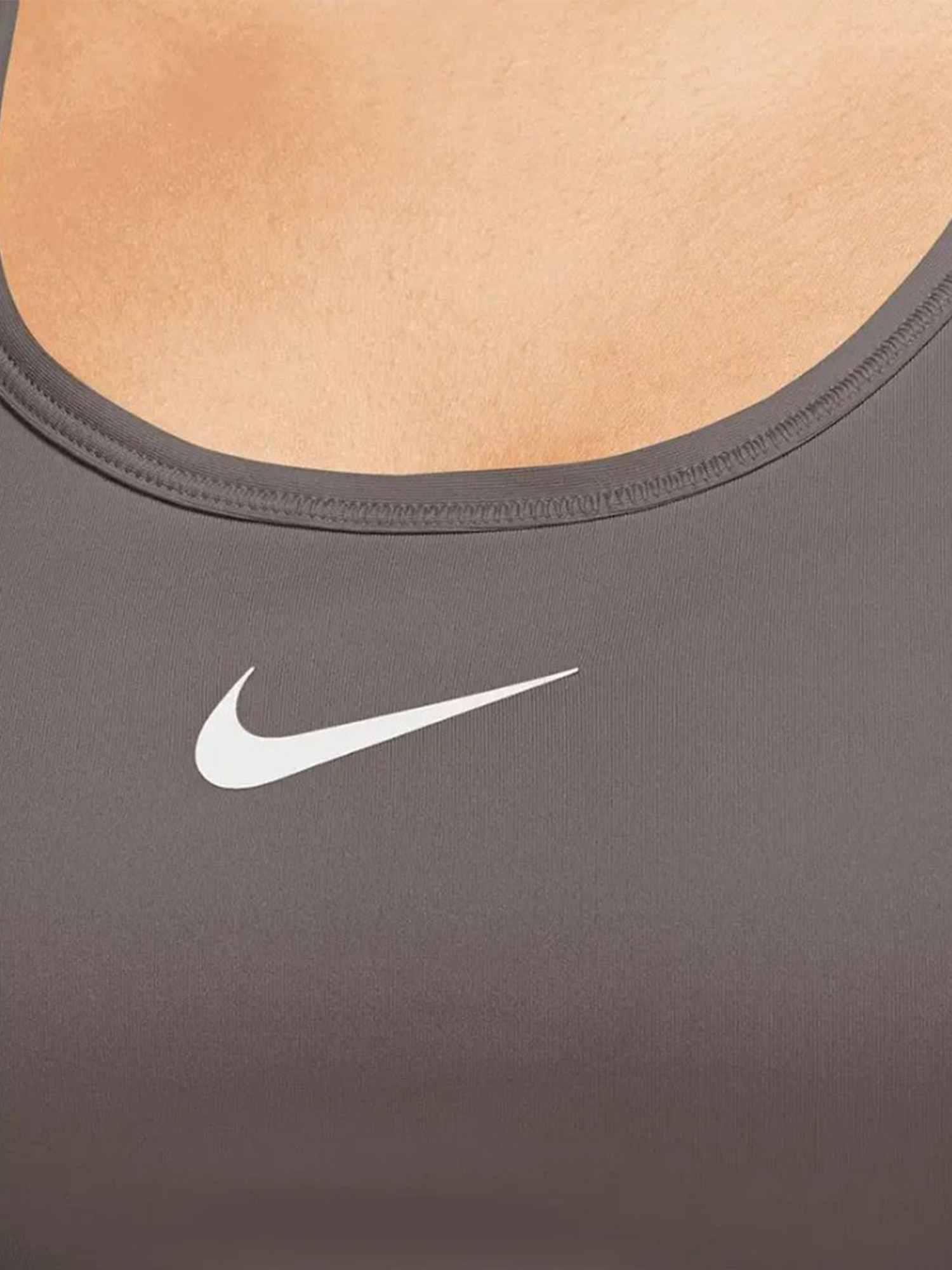 Спортивний топ бра жіночий Nike Swoosh Medium Support