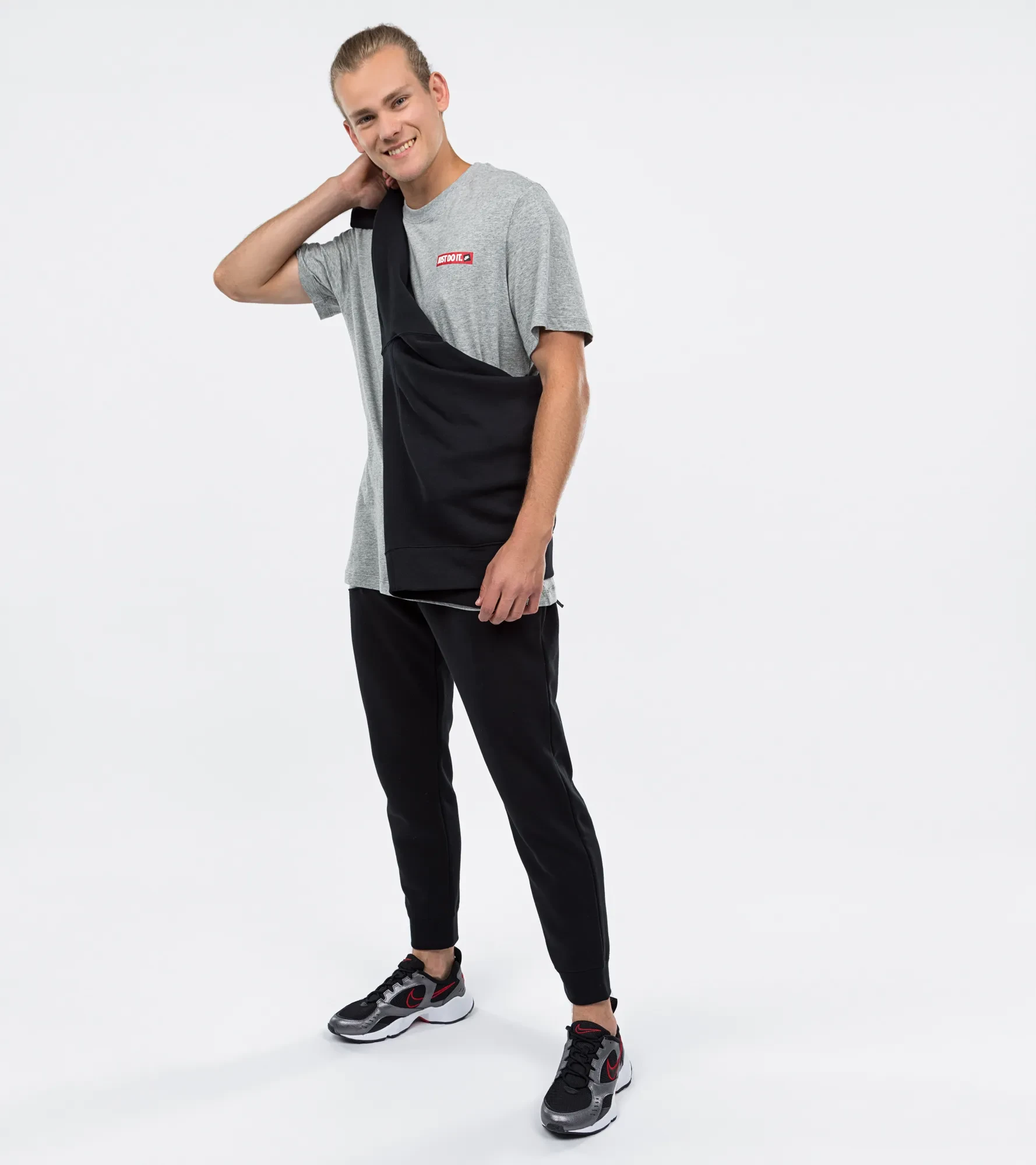 Брюки мужские Nike Swoosh