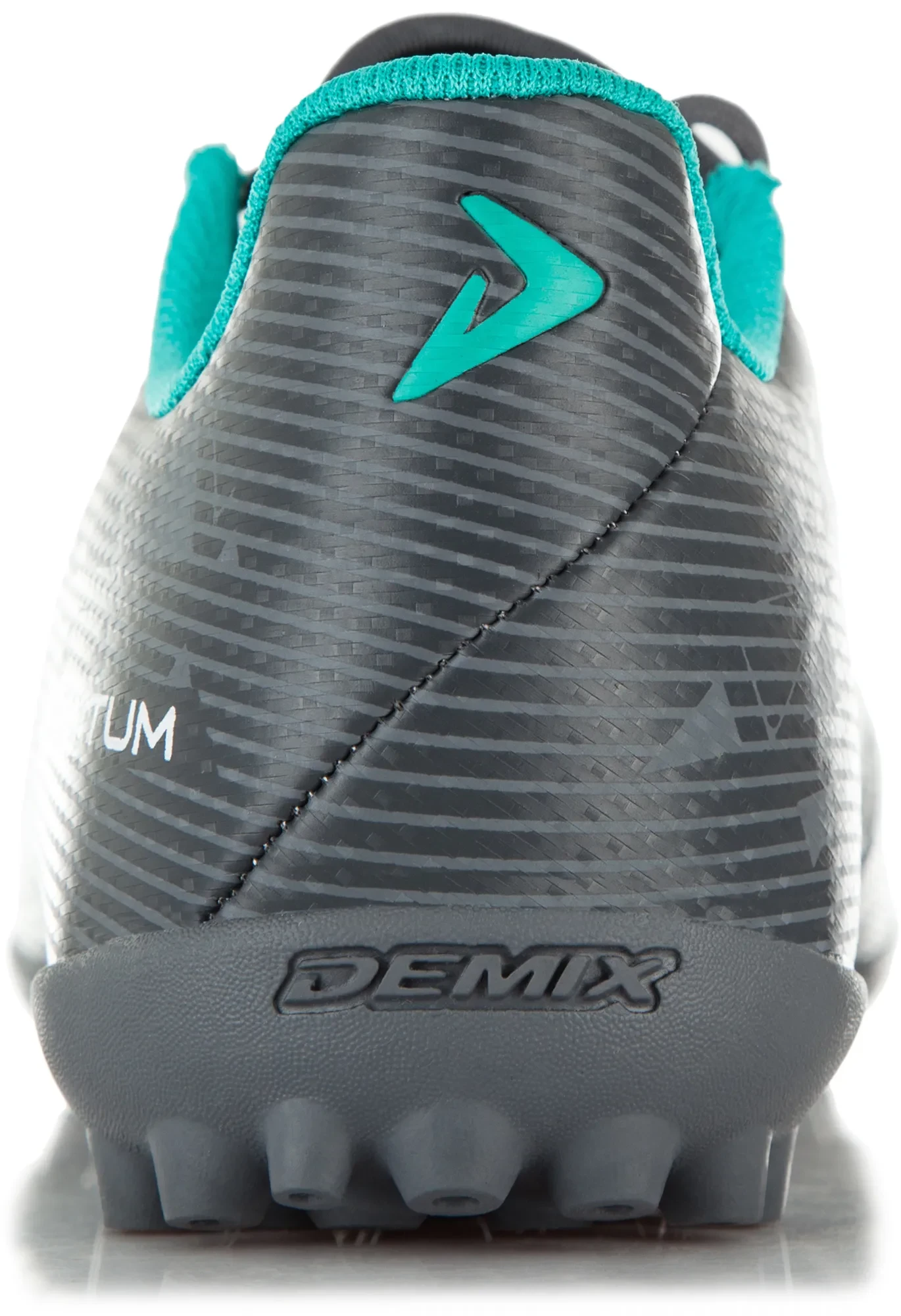 Бутсы мужские Demix Quantum Tf