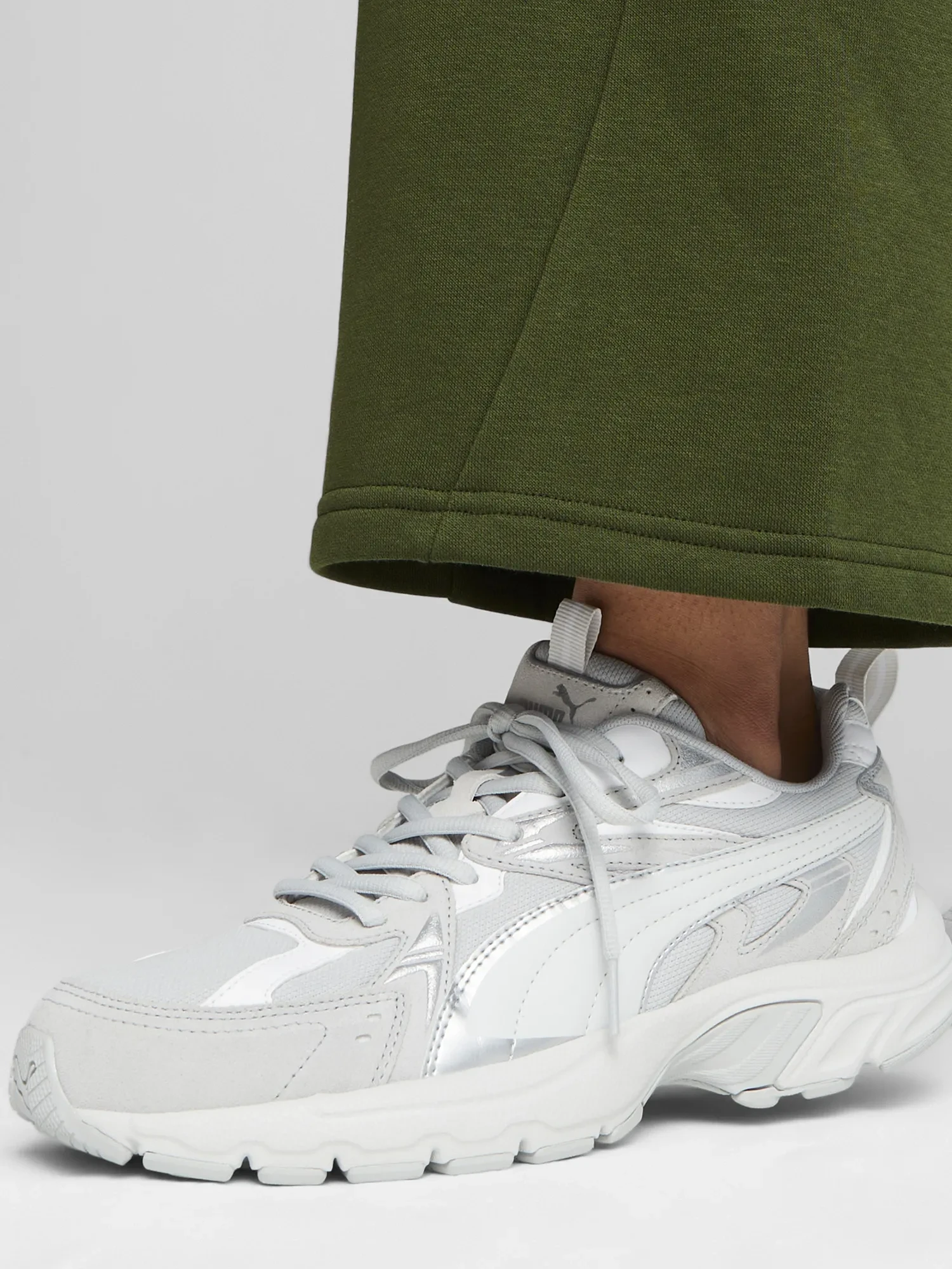 Кросівки жіночі PUMA Milenio Tech Suede