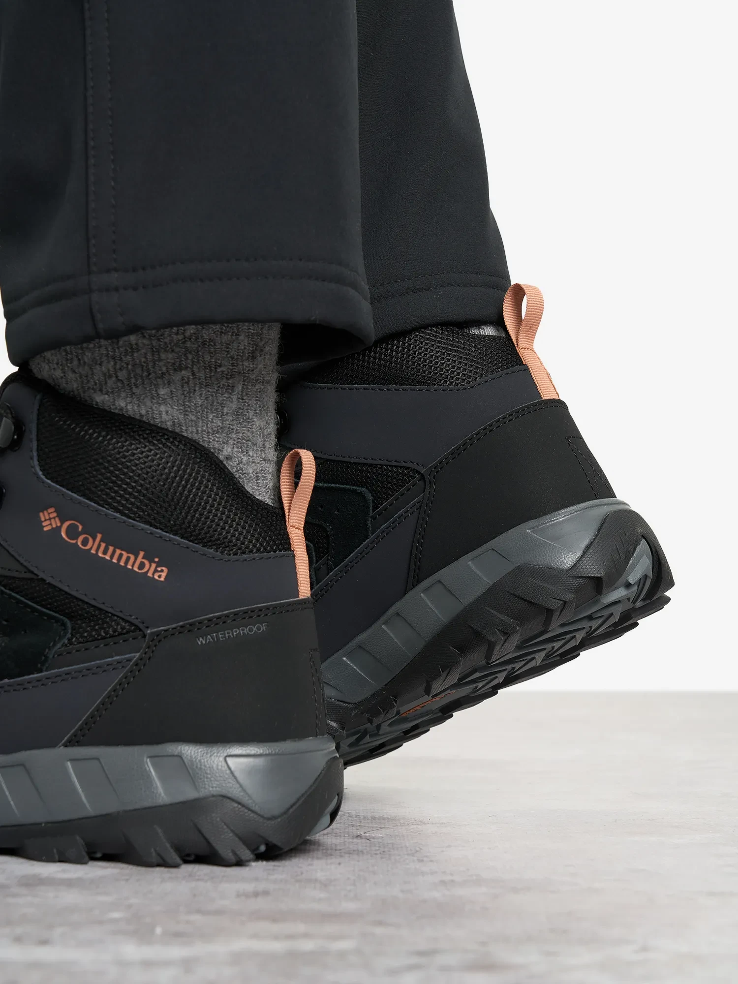 Ботинки мужские Columbia Strata Trail Mid Wp