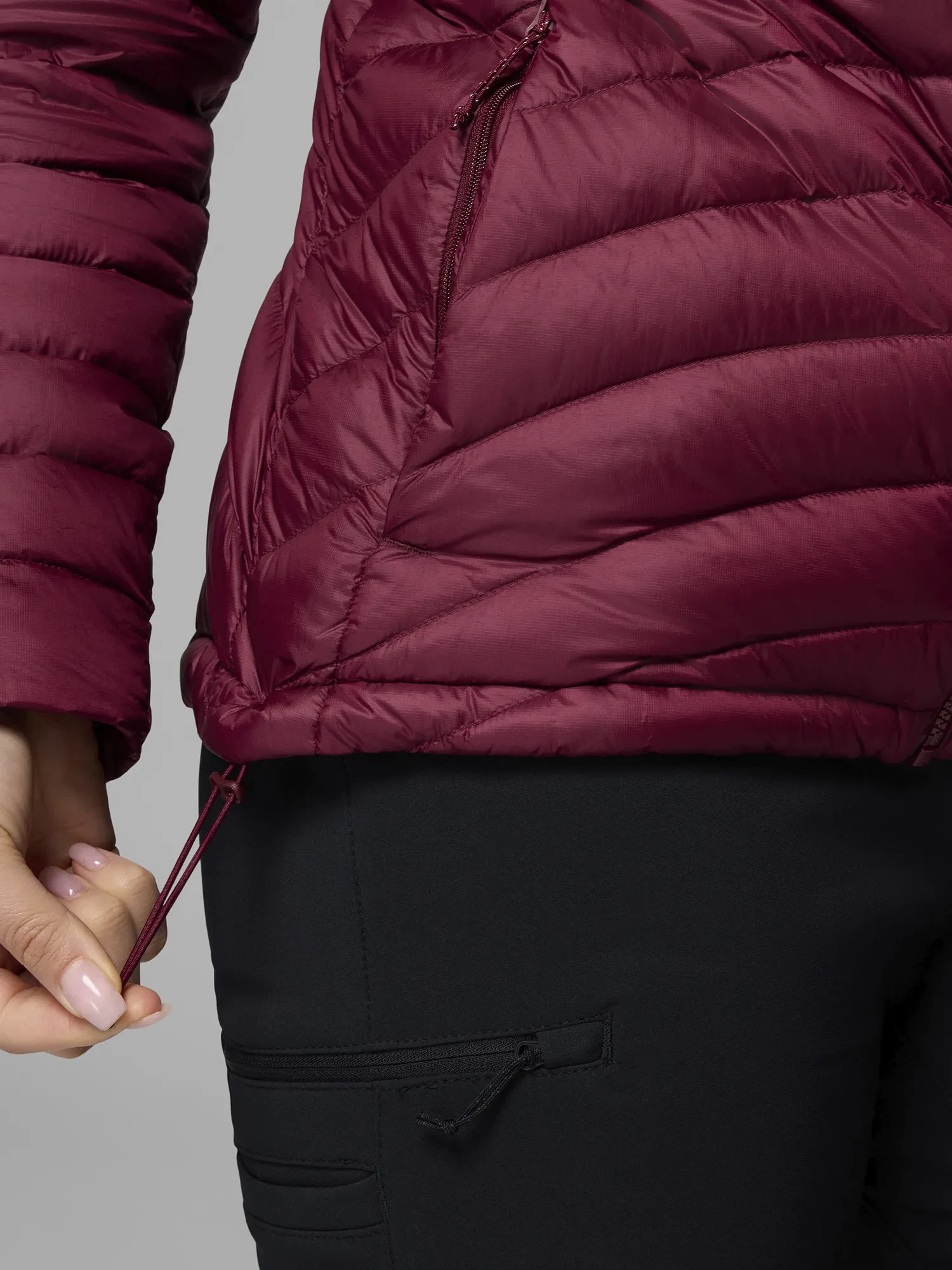 Пуховик жіночий Columbia Corelite™ Down Hooded Jacket