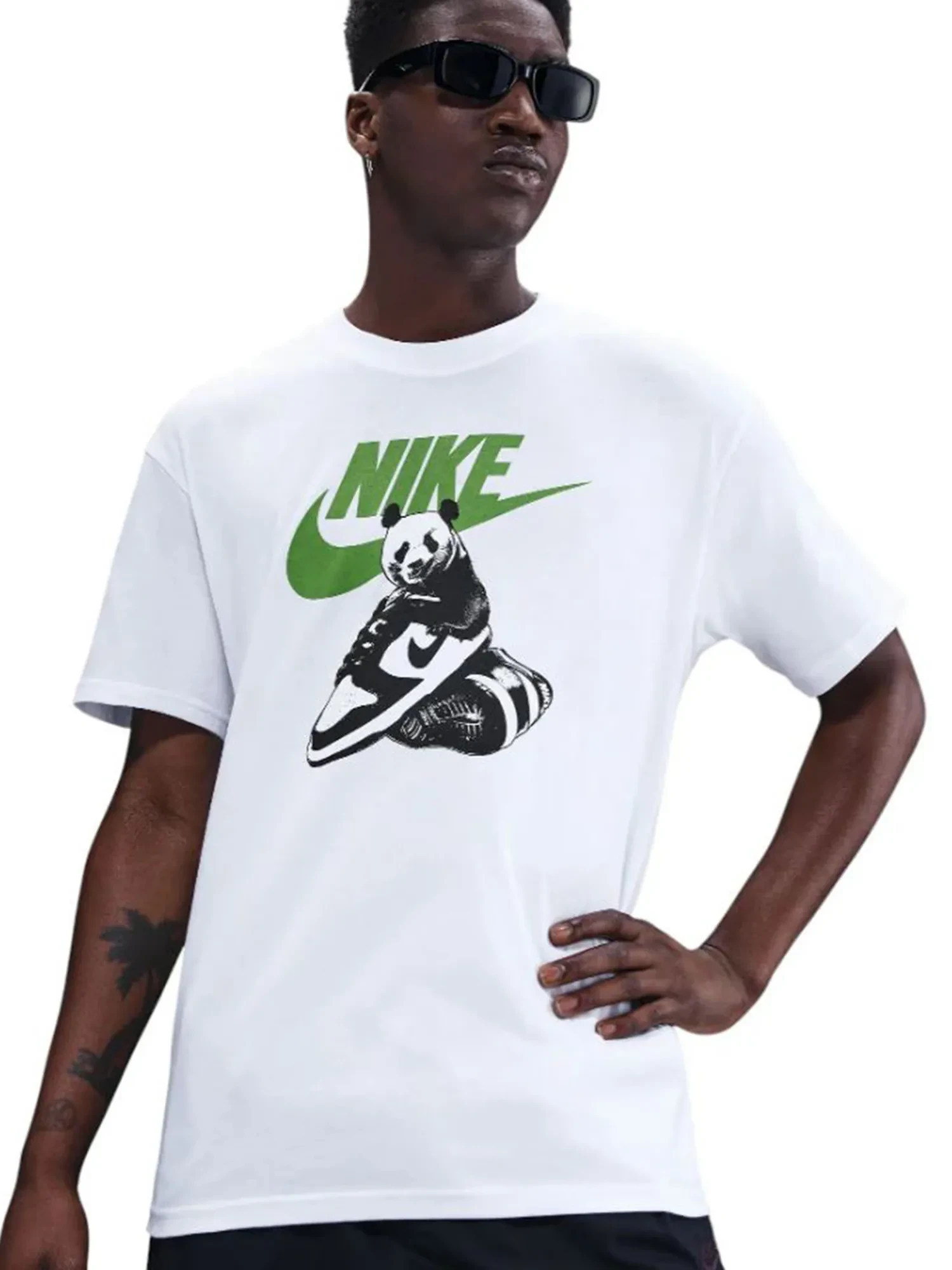 Футболка чоловіча Nike